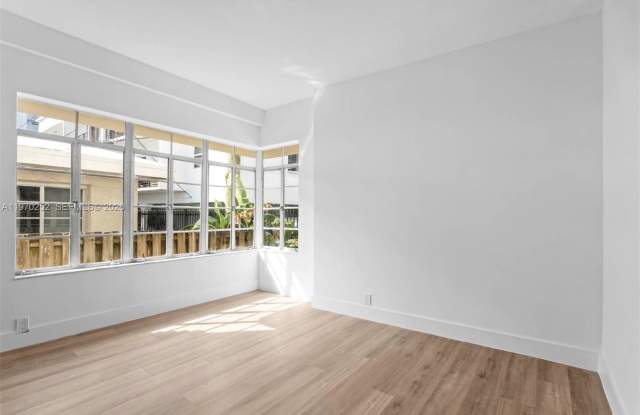 1044 Michigan Avenue photos photos