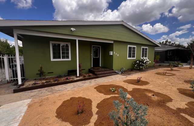 Spacious 4 Bedroom, 3 Bathroom Redlands Home! - 508 West Palm Avenue, Redlands, CA 92373 Spacious 4 Bedroom, 3 Bathroom Redlands Home! - 508 West Palm Avenue, Redlands, CA 92373