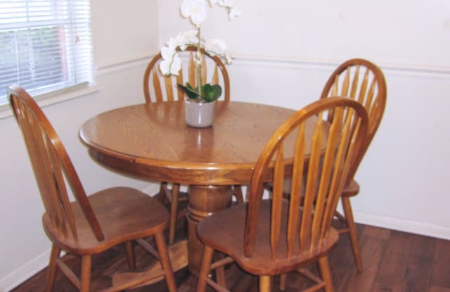Hunting Ridge Gallery 4