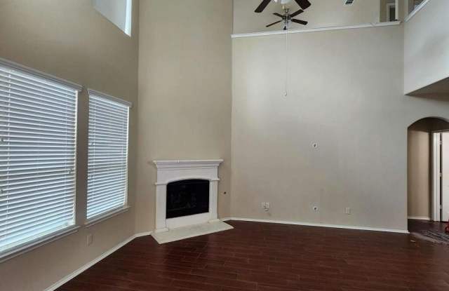 3302 Brazos Street Gallery 2