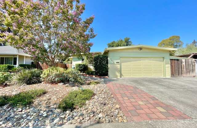 Three Bedroom North Napa Home photos photos Three Bedroom North Napa Home photos photos