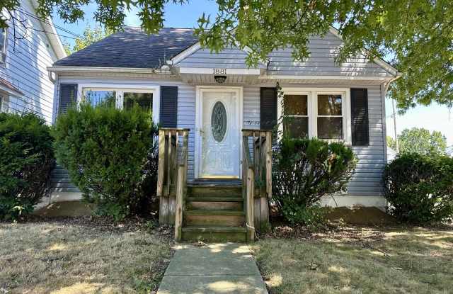 1881 17th Street Southwest photos photos