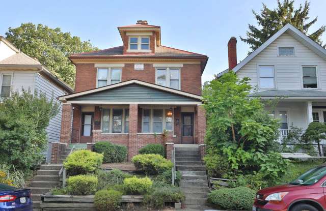 4 Bedroom North Campus Newly Remodeled House with 2 Decks and Patio photos photos 4 Bedroom North Campus Newly Remodeled House with 2 Decks and Patio photos photos