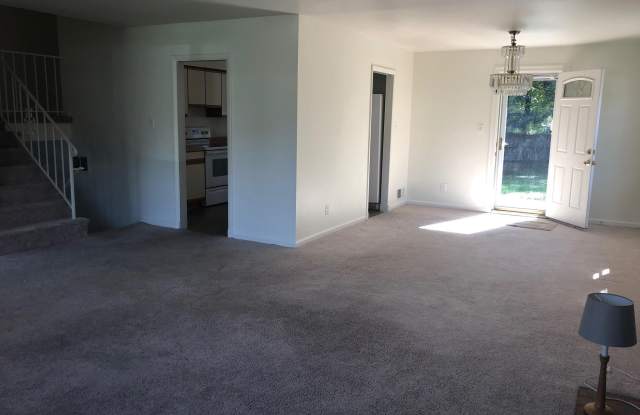 7033 SANTA MARIA COURT Gallery 3