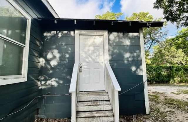 1211 Hammond Ave #2 photos photos