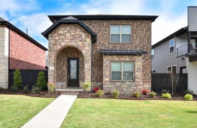 Stunning 3 Bedroom, 2.5 Bathroom Home in Fayetteville, Arkansas photos photos
