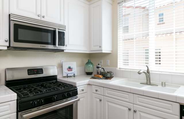 Old Town Camarillo 4 Bed 3 Bath Gallery 4