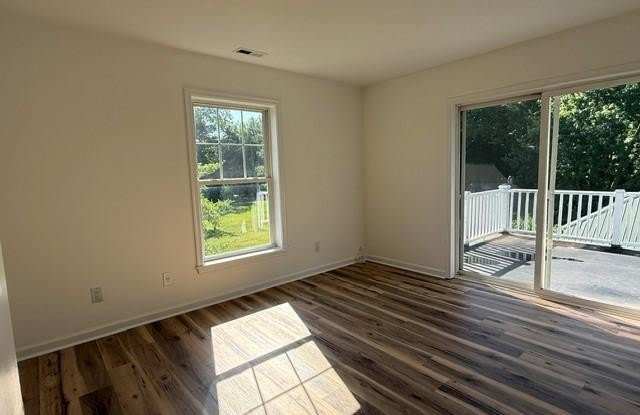 7033 THORNETON Road Gallery 4