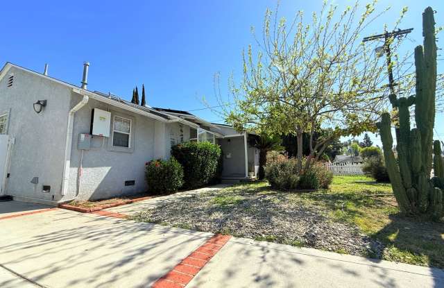 Stunning 3-Bedroom Lake Balboa Home with Private Backyard photos photos