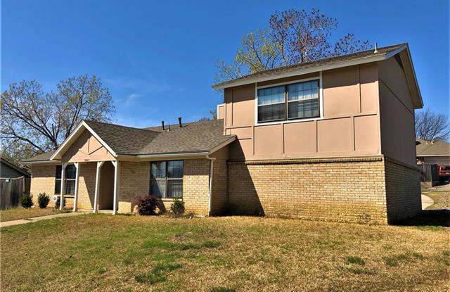 2041 Oakbluff Circle Gallery 3