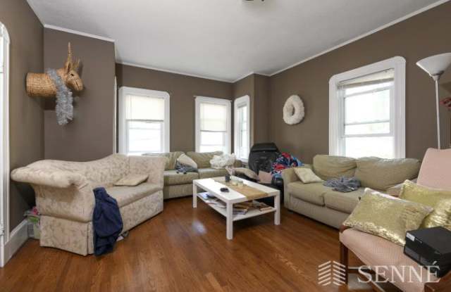 8 Kilby St. - 8 Kilby St, Somerville, MA 02143