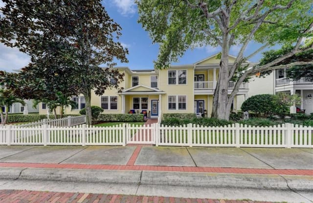 251 1ST AVENUE SW - 251 1st Avenue Southwest, Largo, FL 33770