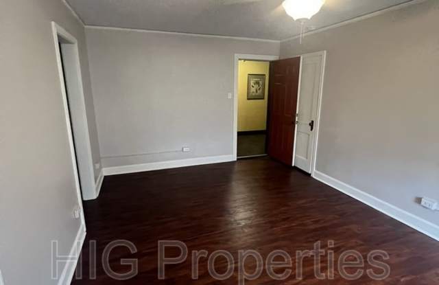 1530 NORTH DOWNING Gallery 2
