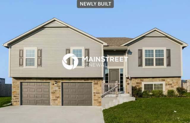 19122 Corbyn Lane - 19122 Corbyn Lane, Smithville, MO 64089