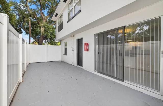 5517 GULFPORT Boulevard S Gallery 2