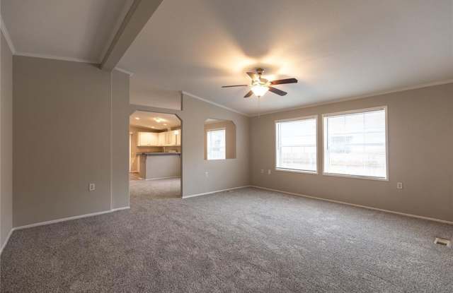 3 Bed / 2 Bath Home with Private Backyard in Austin photos photos