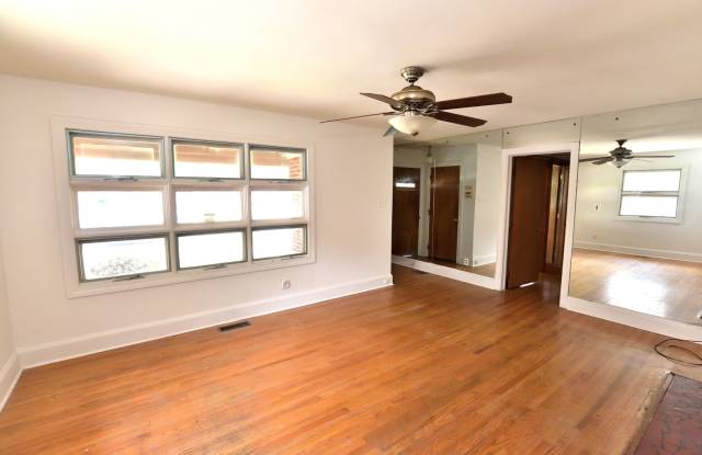 329 Myrtle Avenue Gallery 4
