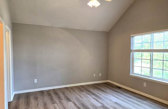 15840 S Bradley Dr Gallery 1