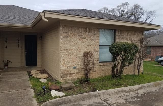 2212 Bernard Street - 2212 Bernard St, Denton, TX 76205