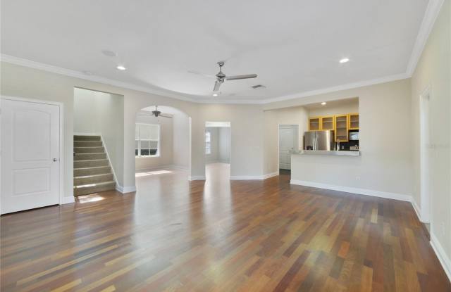 824 ELLWOOD AVENUE Gallery 4