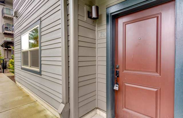 Modern Studio Condo at 45 Central | Upscale Features | W/S  Trash Included | Across from Nike World Campus  VillaSport! photos photos