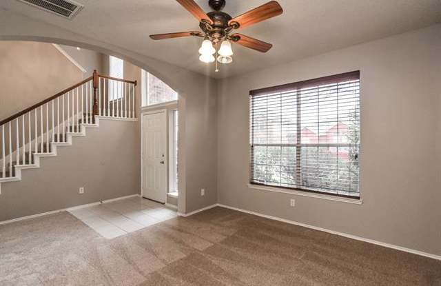 9513 THORNCLIFF Drive Gallery 2