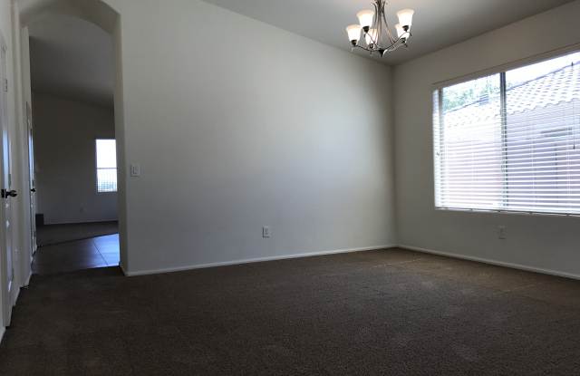 2927 E Whispering Wind Dr Gallery 3