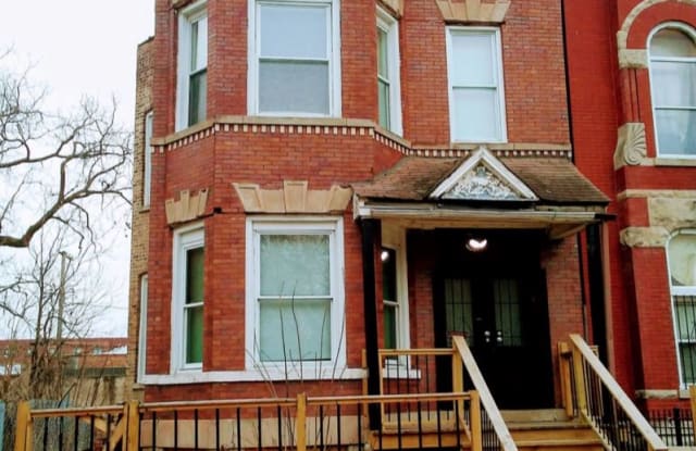 3301 W Walnut St 1 - 3301 West Walnut Street, Chicago, IL 60624