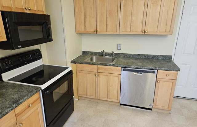 575 Averill Avenue - 575 Averill Avenue, Rochester, NY 14607 575 Averill Avenue - 575 Averill Avenue, Rochester, NY 14607