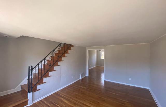 247 W 21ST STREET - 247 West 21st Street, Chester, PA 19013 247 W 21ST STREET - 247 West 21st Street, Chester, PA 19013