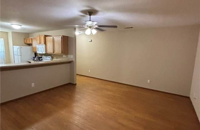 1202 SW Quartz Avenue Gallery 2