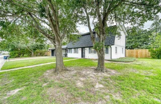 1221 S Ridgefield Circle Gallery 2
