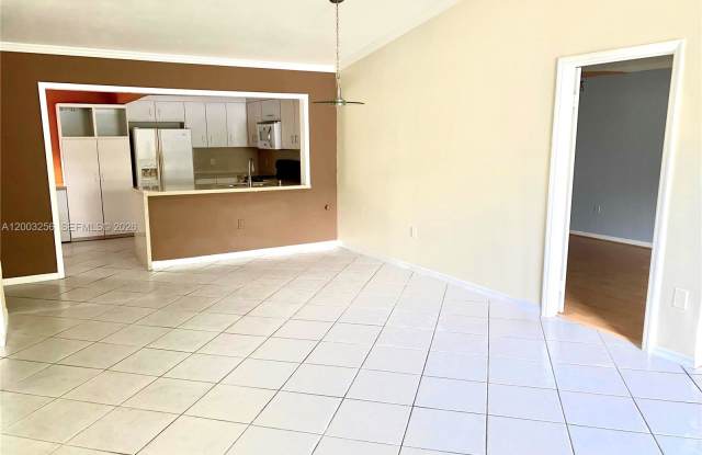 464 Ne 210th Cir Terrace Gallery 1