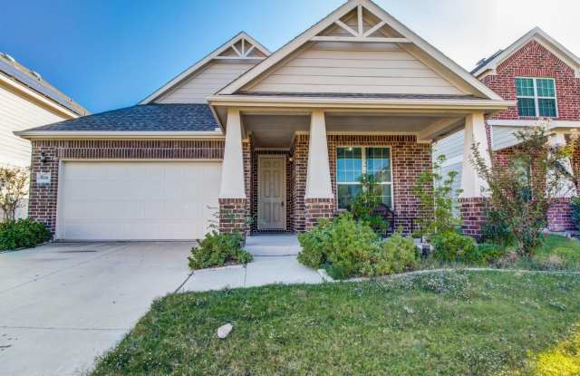 Beautifully one-story home - 1020 Bruni Court, Savannah, TX 76227