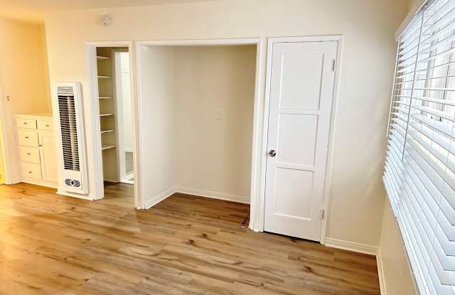 Bay Shore Gallery 4