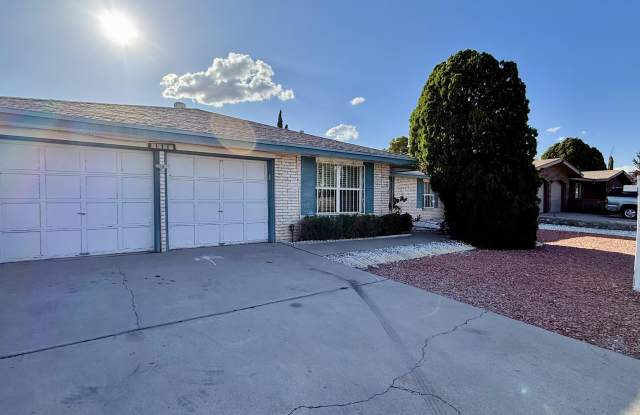 1649 Lomaland Drive Gallery 2