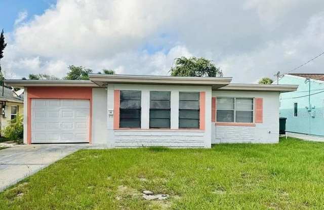 Spacious 3 Bed, 2 Bath Just Minutes from the Beach photos photos