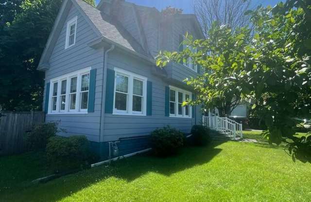 528 Lindbergh Avenue Gallery 1