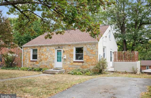 1508 S LOUDOUN Street Gallery 3