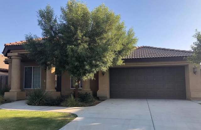 5 bedrooms 2 baths house-SW Bakersfield photos photos