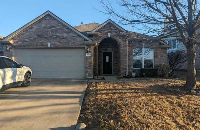 4853 Star Ridge Drive - 4853 Star Ridge Drive, Fort Worth, TX 76133