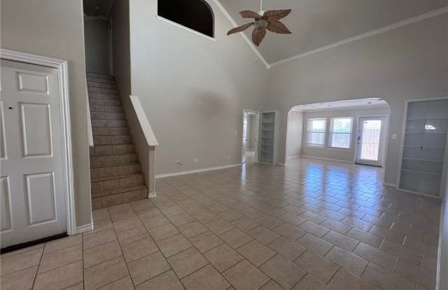 15649 Palmira Avenue Gallery 2