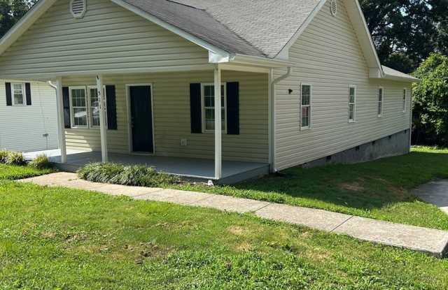511 MENTOR STREET - 511 Mentor Street, Winston-Salem, NC 27105