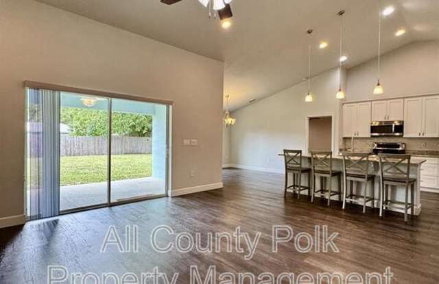 535 Holloway Shores Dr. Gallery 4