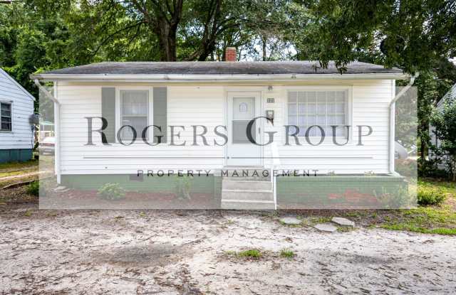 Homes for Rent in Henderson NC - 127 Clark Street - Schedule Showing Online at www.rentnc.net photos photos
