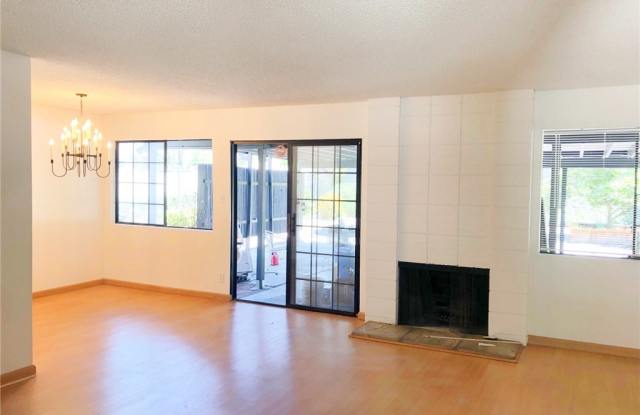 2706 Kiska Avenue Gallery 2
