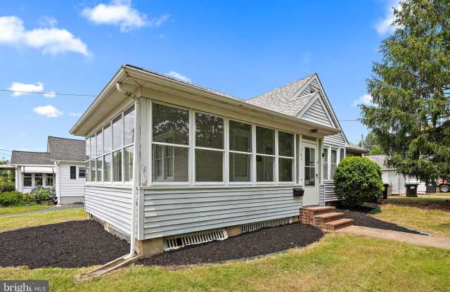 101 CURTIS Avenue photos photos