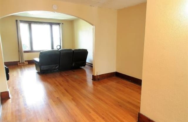 1326 2nd Street SE - 1326 2nd St SE, Rochester, MN 55904