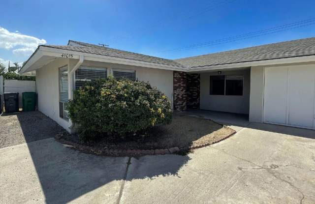Two Bedroom Two Bathroom Duplex in Hemet! photos photos