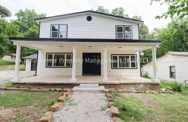 5 Bed 3 Bath Claremore Brand New Renovation! Gallery 1